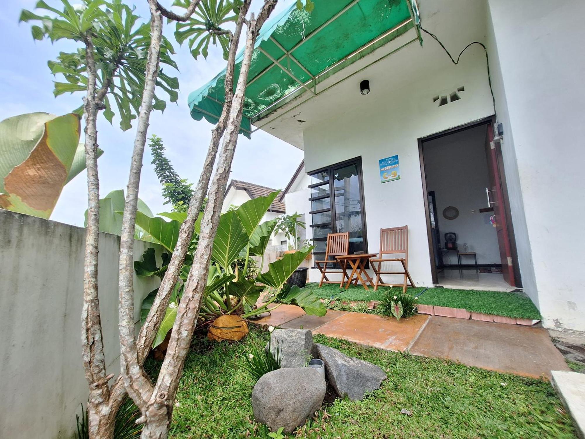Villa Estetik Di Malang Buitenkant foto