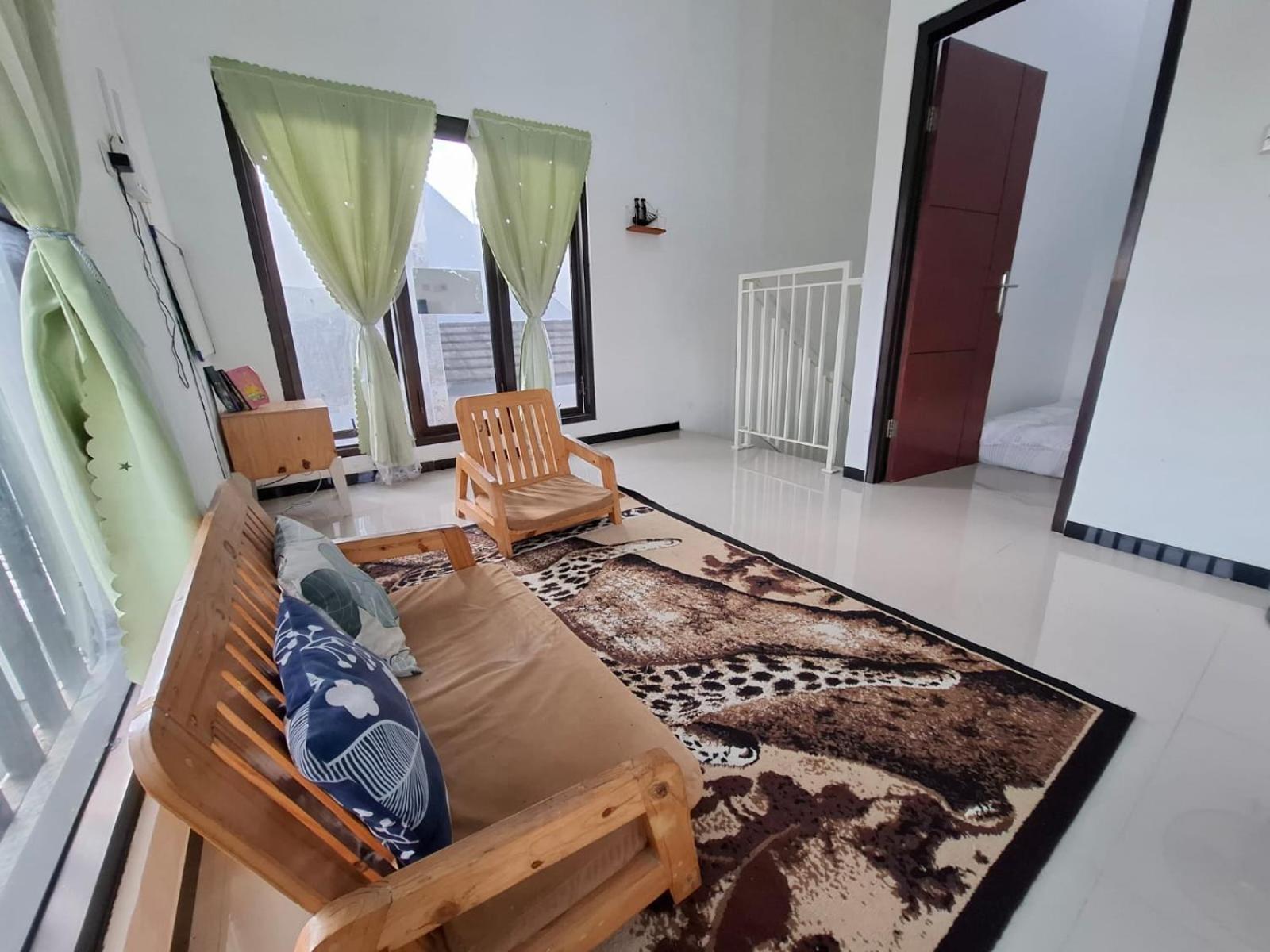 Villa Estetik Di Malang Buitenkant foto